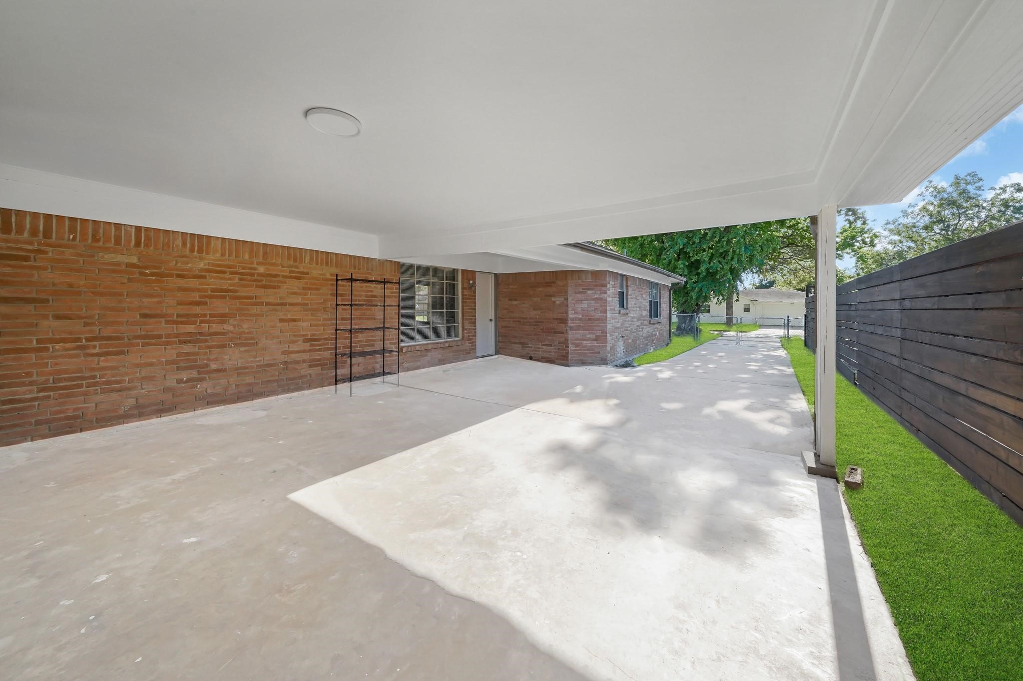 11202 Waxwing Street Houston, TX 77035 - Photo 16 of 19 a view of an ocean with a big yard