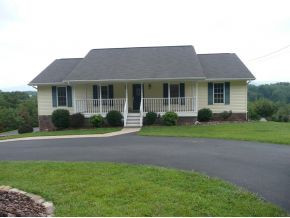 265 Ridgecrest Road Jonesborough, TN 37659 - Photo 3 of 8 Circular Driveway