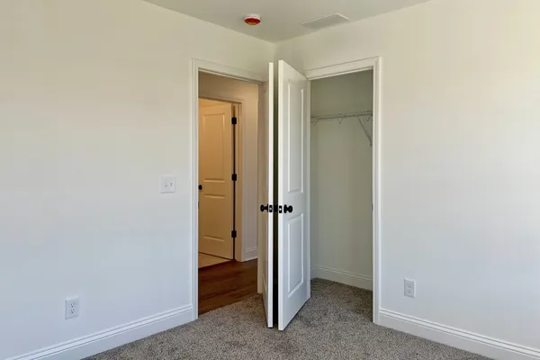 $339,900 | 122 Magnolia Circle, Franklin, KY 42134