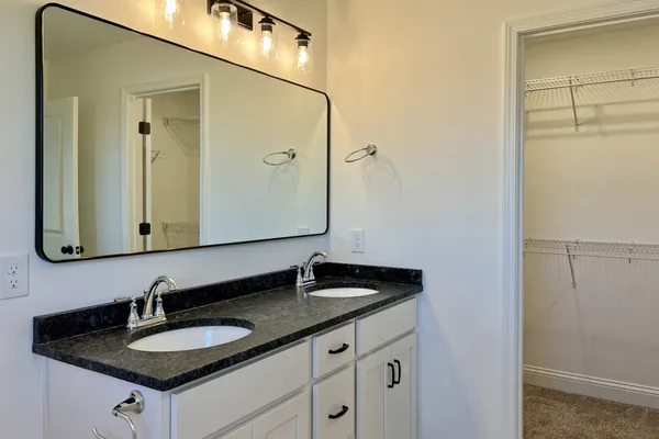 $339,900 | 122 Magnolia Circle, Franklin, KY 42134