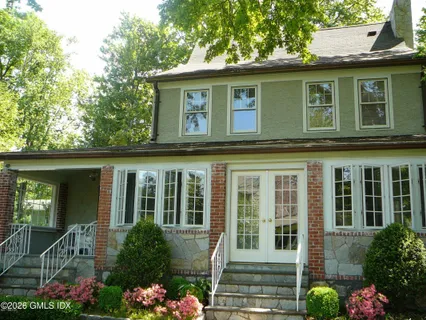 $2,950,000 | 6 Clark Street, Old Greenwich, CT 06870