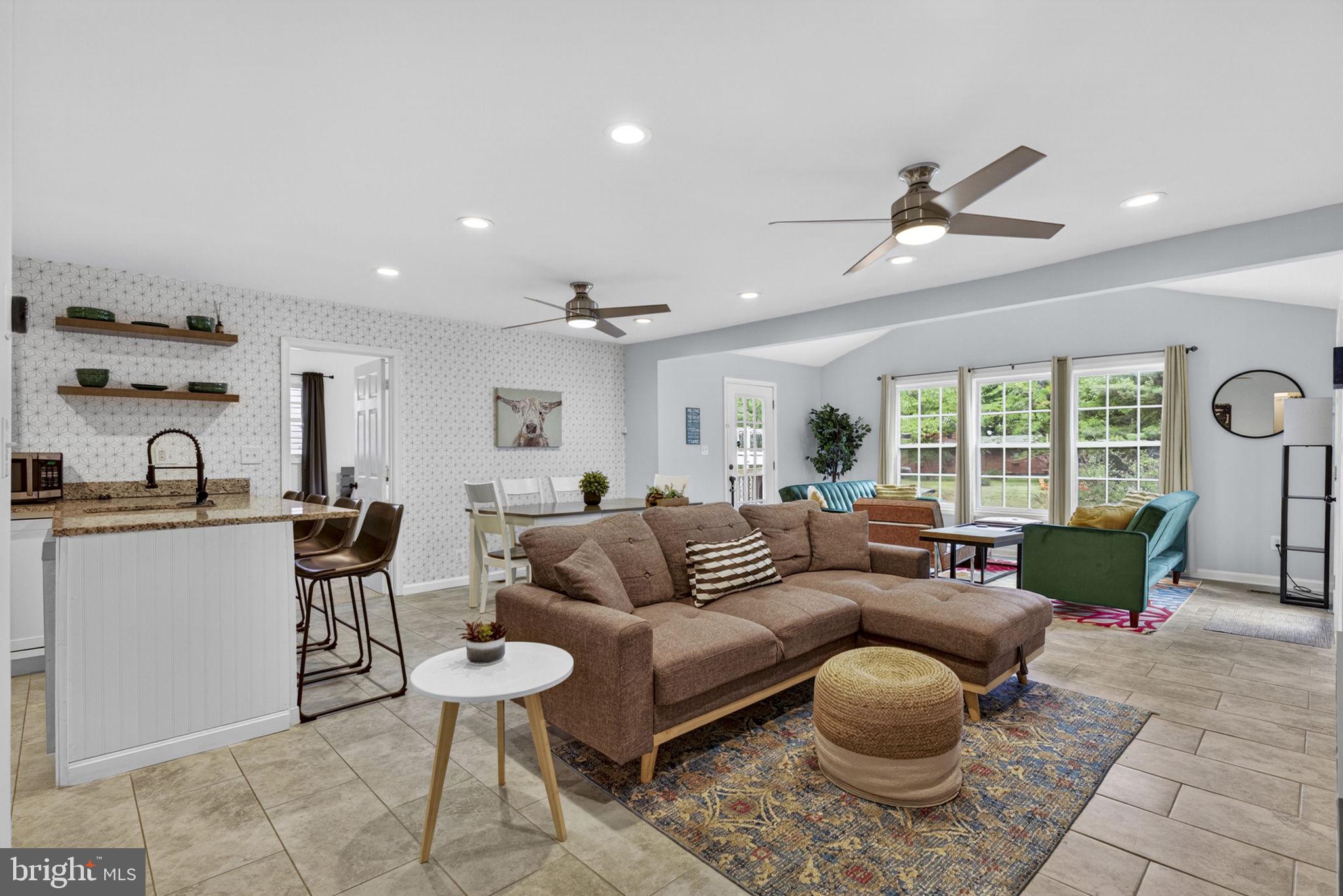 102 Confederate Circle Locust Grove, VA 22508 - Photo 3 of 45 Bright and inviting open living space.