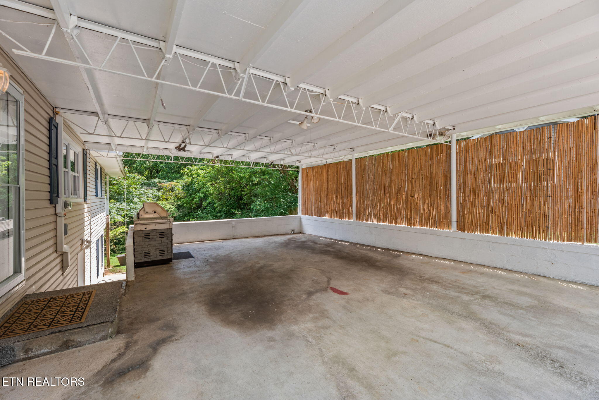 112 Orange Lane Oak Ridge, TN 37830 - Photo 4 of 44 4-web-or-mls-Orng112 (82)