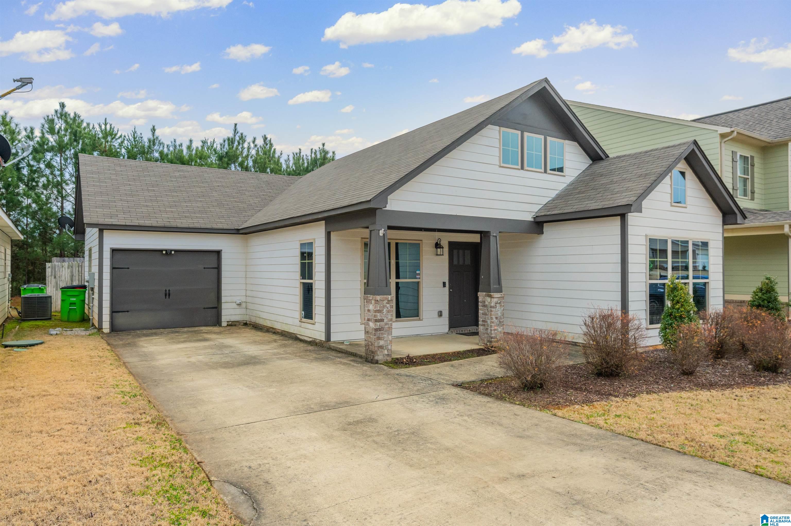 565 Briar Ridge Circle Odenville, AL 35120 - Photo 4 of 35
