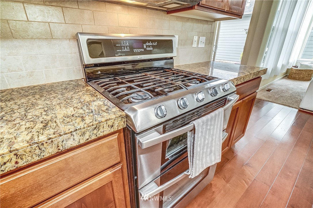 4554 Rochelle Street Southeast Lacey, WA 98503 - Photo 11 of 31 Gallery Image 11
