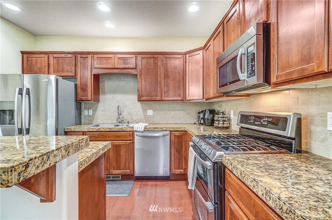 4554 Rochelle Street Southeast Lacey, WA 98503 - Photo 12 of 31 Gallery Image 12