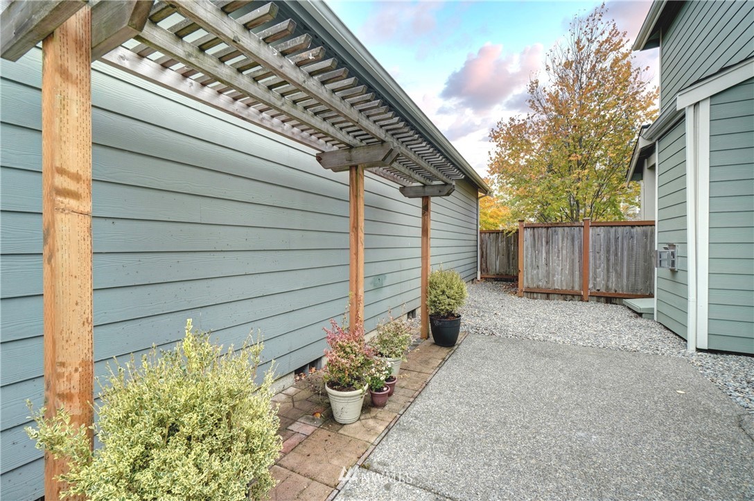4554 Rochelle Street Southeast Lacey, WA 98503 - Photo 16 of 31 Gallery Image 16