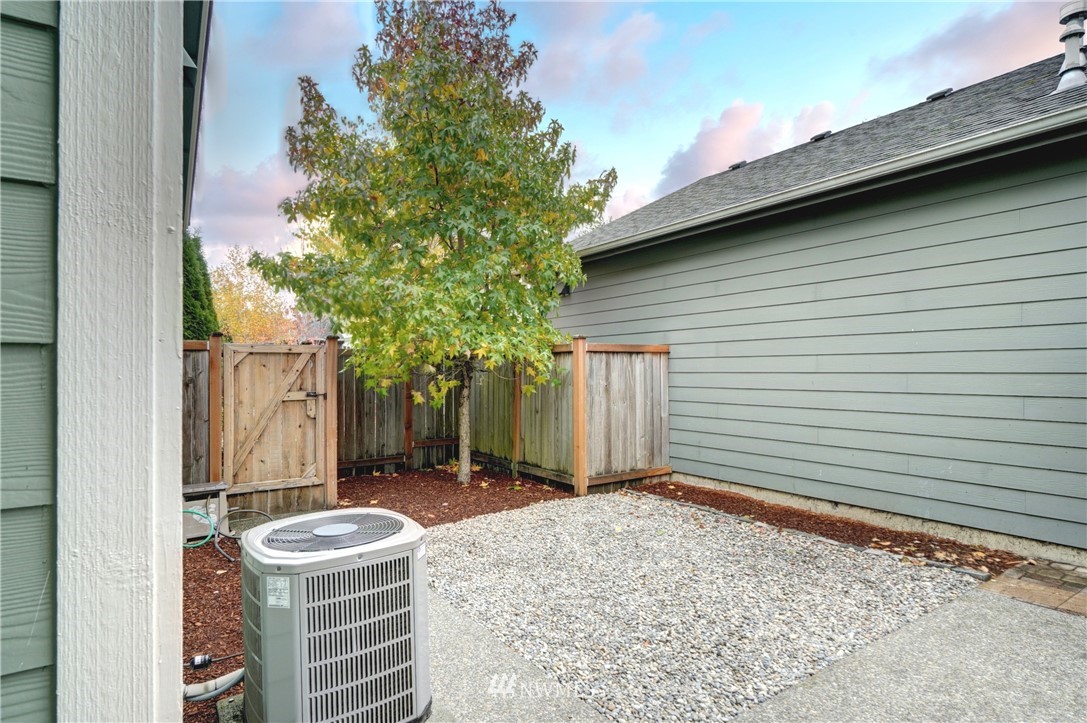 4554 Rochelle Street Southeast Lacey, WA 98503 - Photo 17 of 31 Gallery Image 17