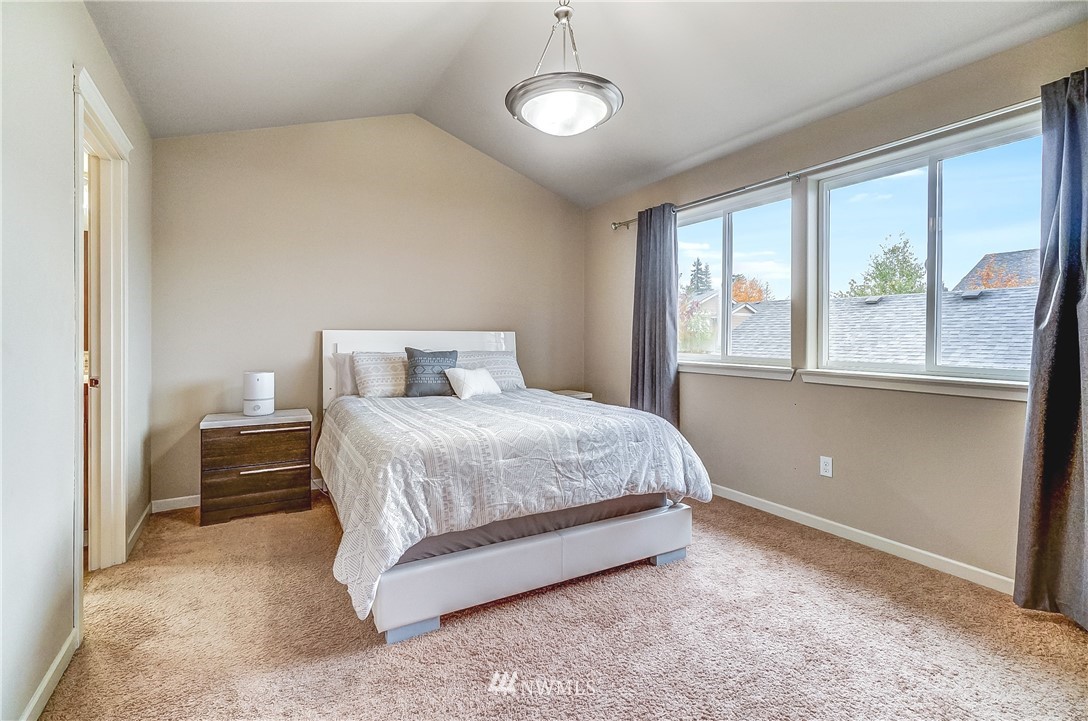 4554 Rochelle Street Southeast Lacey, WA 98503 - Photo 22 of 31 Gallery Image 22