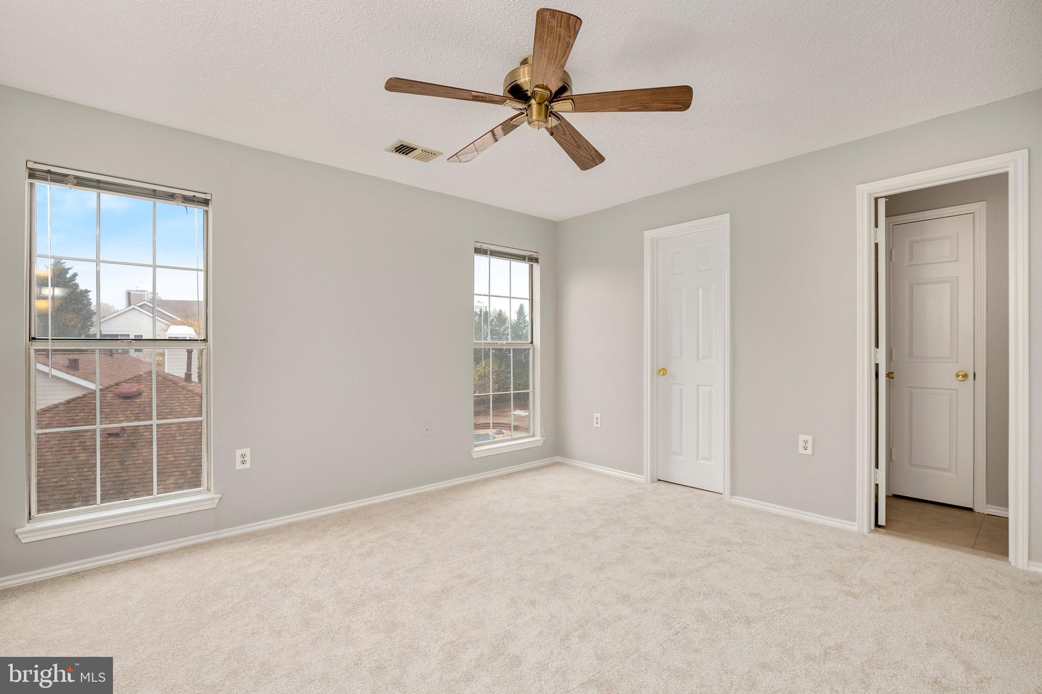 20957 Timber Ridge Terrace, Unit 303 Ashburn, VA 20147 - Photo 12 of 23