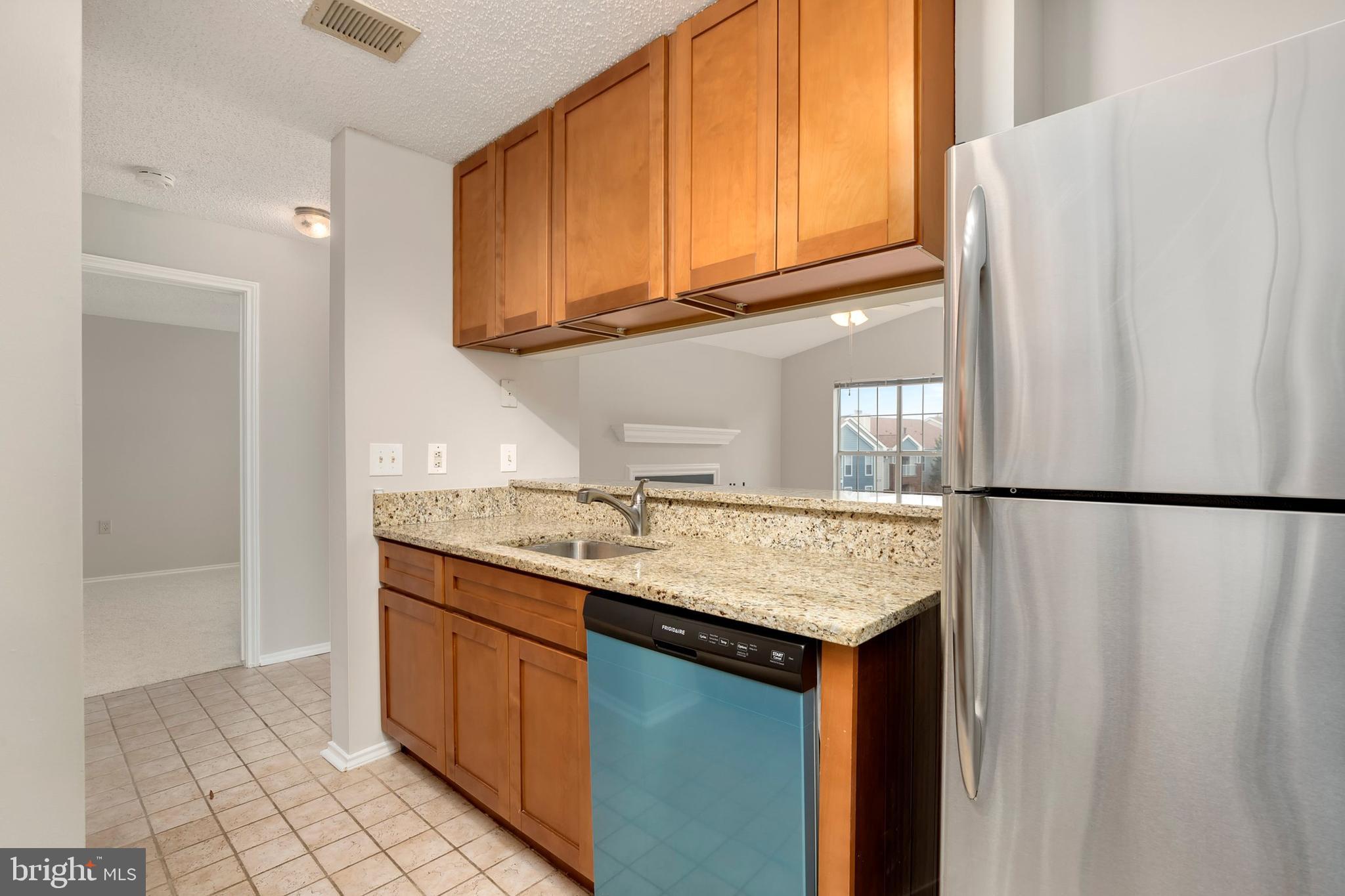 20957 Timber Ridge Terrace, Unit 303 Ashburn, VA 20147 - Photo 5 of 23
