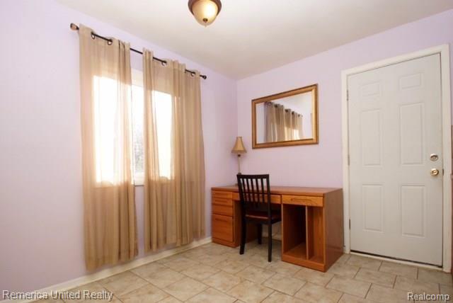 20841 Metroview Road Farmington Hills, MI 48335 - Photo 6 of 12