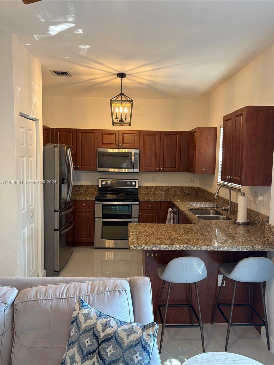 22453 Southwest 88th Path, Unit 22453 Cutler Bay, FL 33190 - Photo 8 of 28