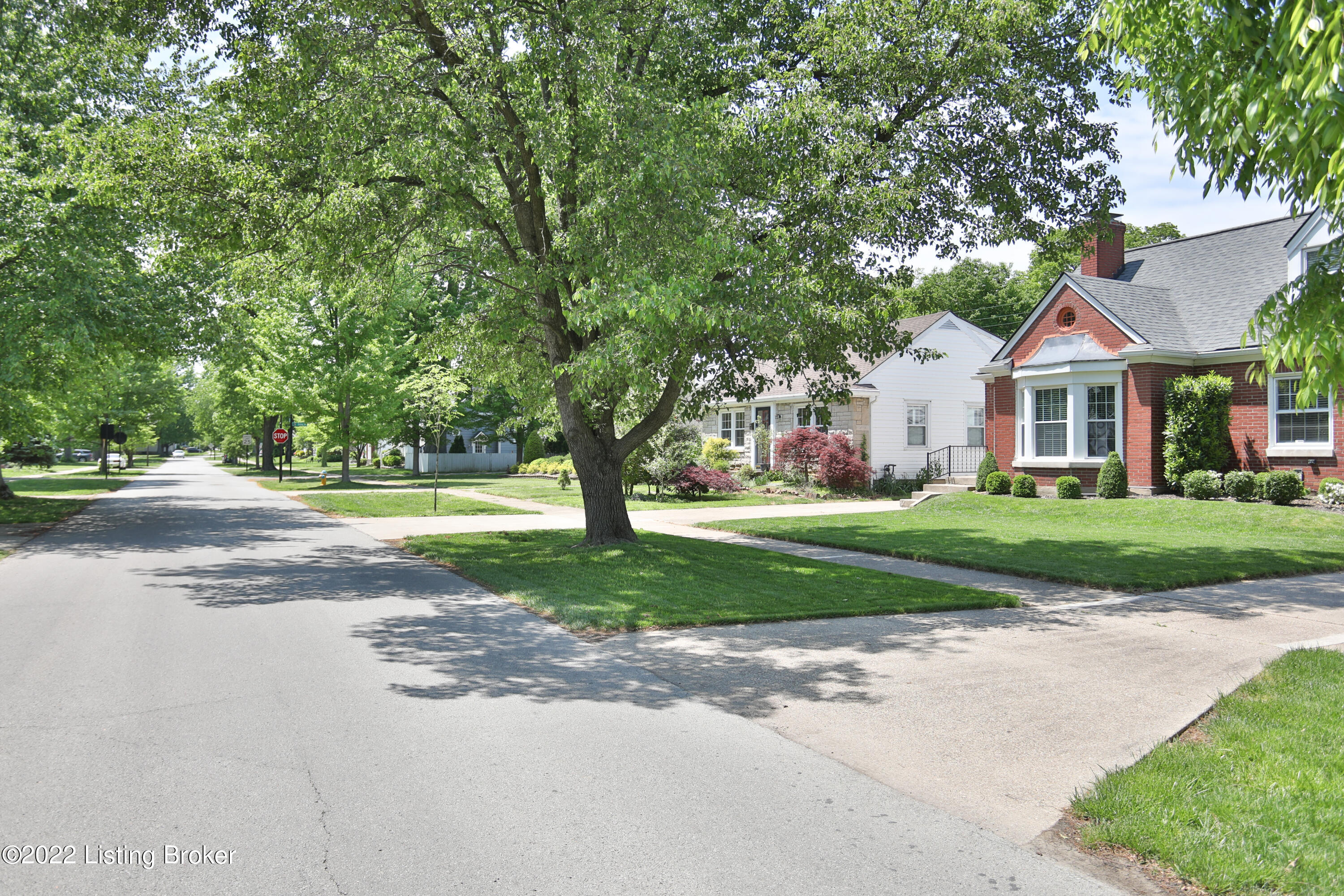 4305 Winchester Road Louisville, KY 40207 - Photo 49 of 49 4305 Winchester-53