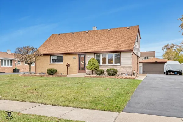 $399,900 | 9137 Orchard Lane, Bridgeview, IL 60455