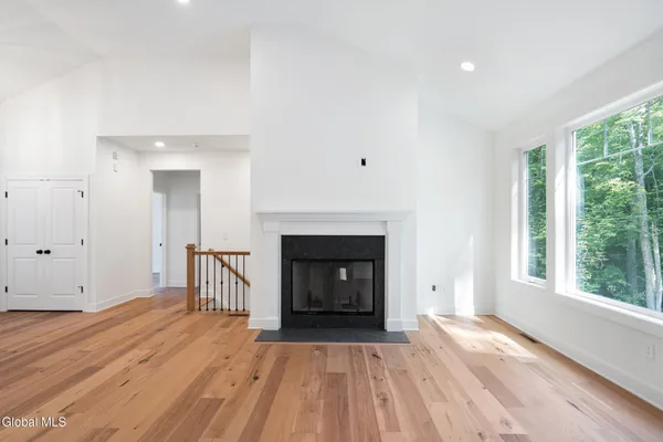 $829,000 | 6 Cannon Royal Drive, Wilton, NY 12866