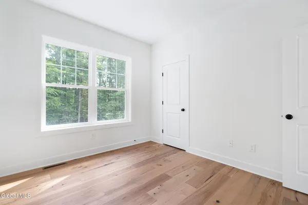 $829,000 | 6 Cannon Royal Drive, Wilton, NY 12866