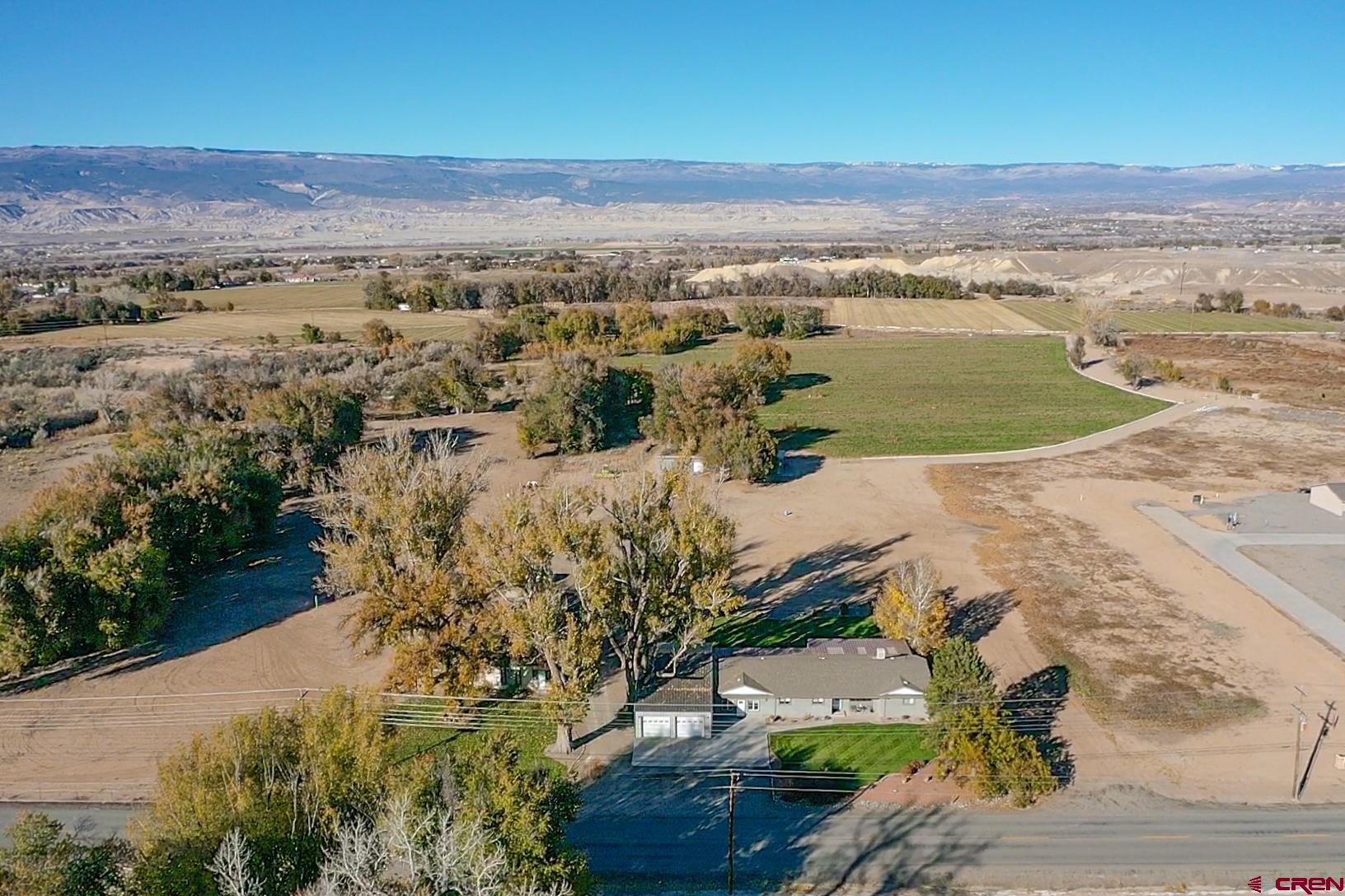 18555 F Road Delta, CO 81416 - Photo 42 of 43 a view of an ocean and city