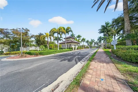 $550,000 | 8313 Sumner Avenue, Fort Myers, FL 33908