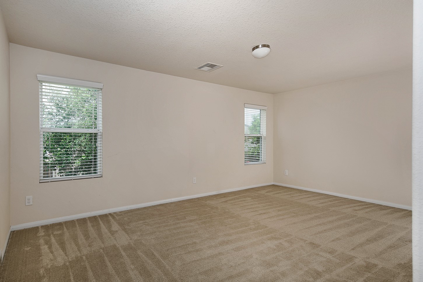 9960 Hyacinth Way Conroe, TX 77385 - Photo 10 of 20