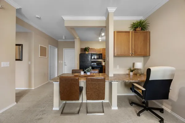 $180,000 | 13570 Technology Dr., Unit 2221, Eden Prairie, MN 55344