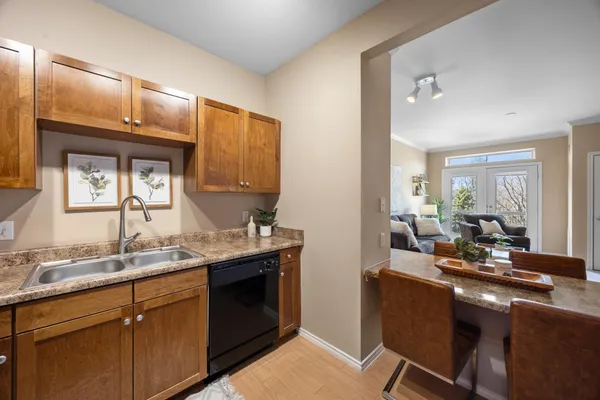 $180,000 | 13570 Technology Dr., Unit 2221, Eden Prairie, MN 55344