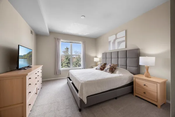 $180,000 | 13570 Technology Dr., Unit 2221, Eden Prairie, MN 55344