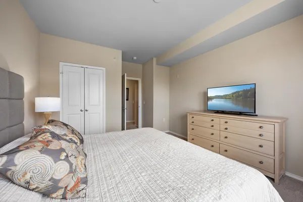 $180,000 | 13570 Technology Dr., Unit 2221, Eden Prairie, MN 55344