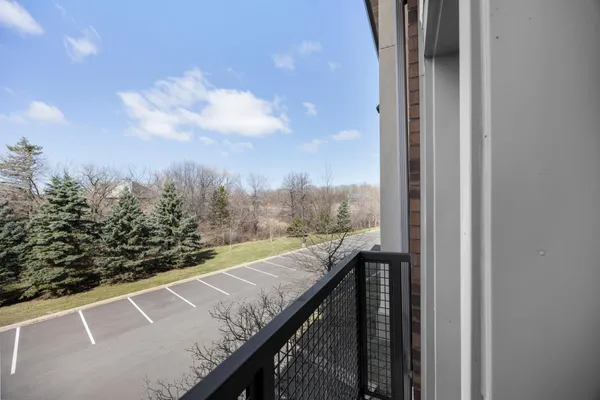 $180,000 | 13570 Technology Dr., Unit 2221, Eden Prairie, MN 55344