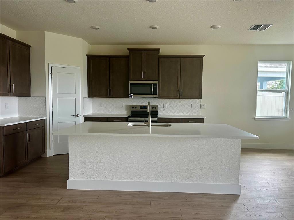 4281 Southwest 52nd Lane Road Ocala, FL 34474 - Photo 2 of 21