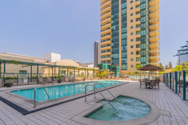 $2,500,000 | 510 1st Avenue, Unit 1504, San Diego, CA 92101