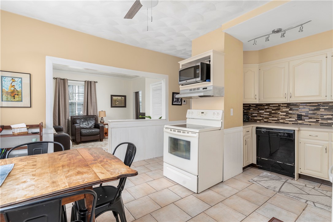 44 Benedict Street Pawtucket, RI 02861 - Photo 8 of 21 Gallery Image 8