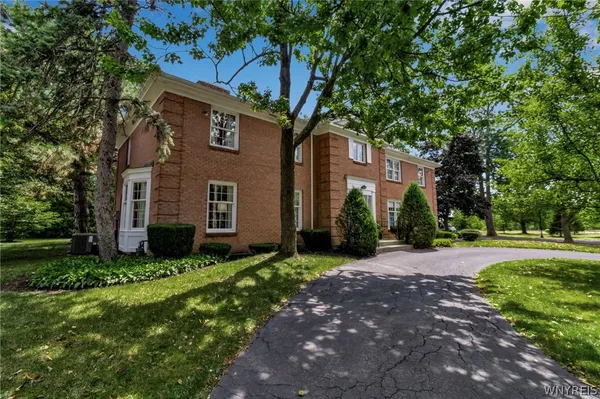 $1,399,000 | 137 Nottingham Terrace, Buffalo, NY 14216