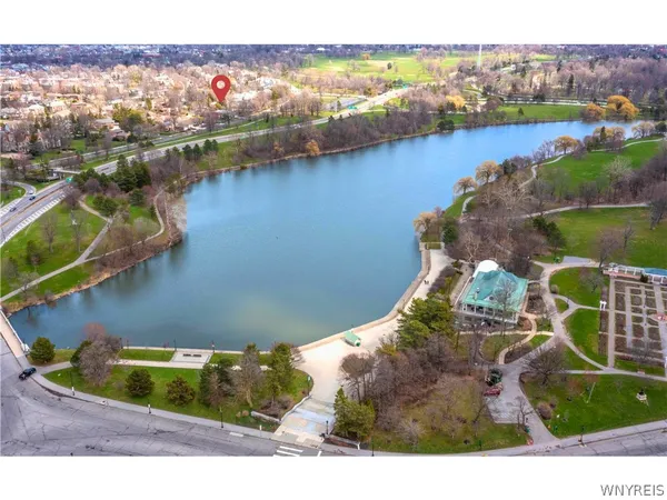 $1,399,000 | 137 Nottingham Terrace, Buffalo, NY 14216