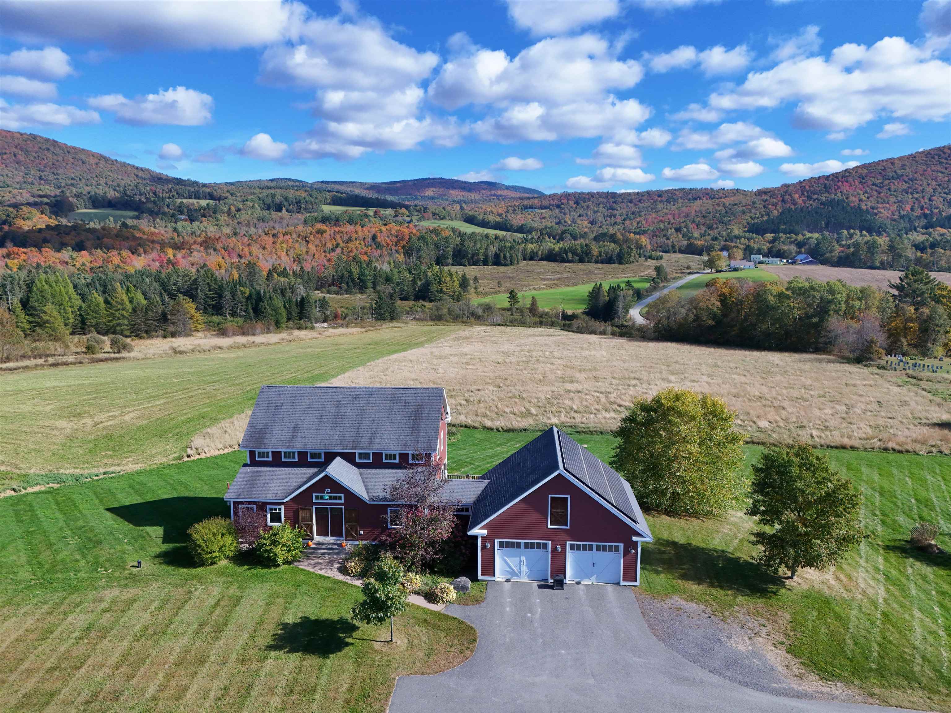 576 Ridge Road Kirby, VT 05851 - Photo 2 of 56 Gallery Image 2