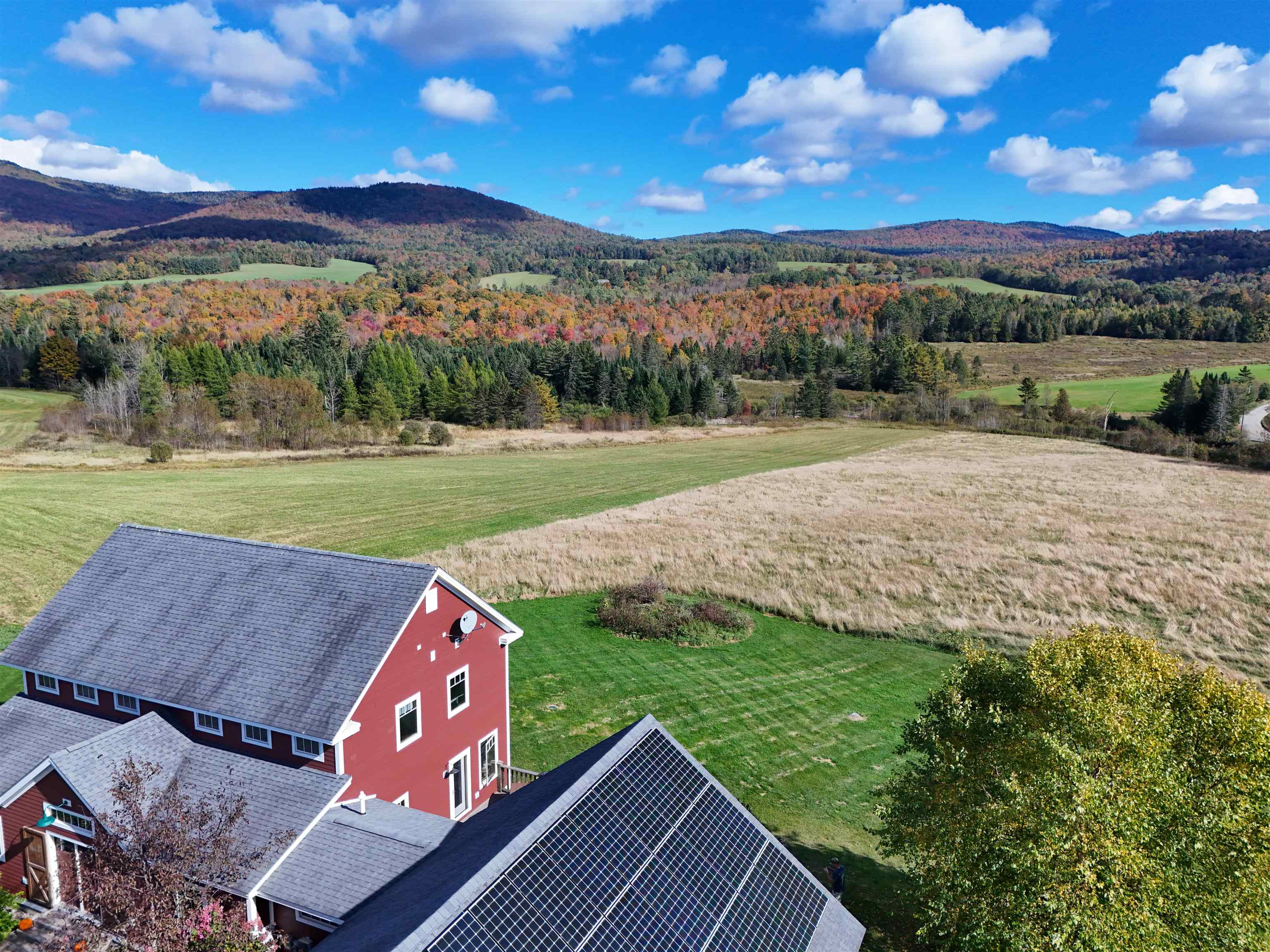 576 Ridge Road Kirby, VT 05851 - Photo 6 of 56 Gallery Image 6