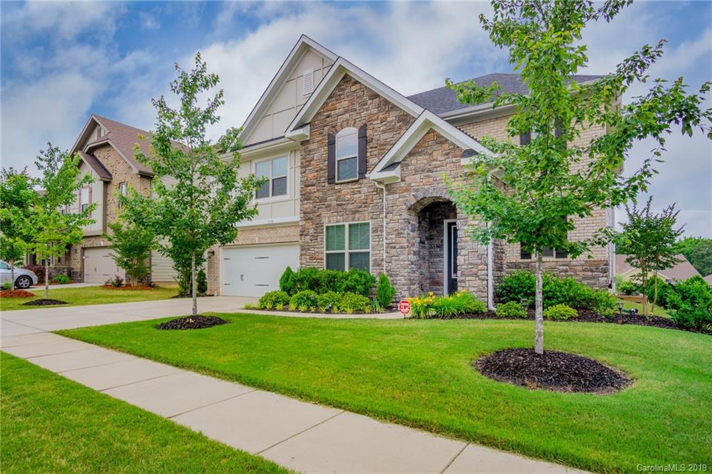 1332 Cilantro Court Tega Cay, SC 29708 - Photo 3 of 34
