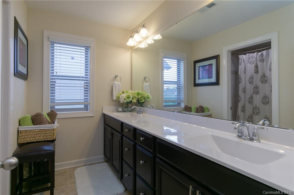 1332 Cilantro Court Tega Cay, SC 29708 - Photo 22 of 34
