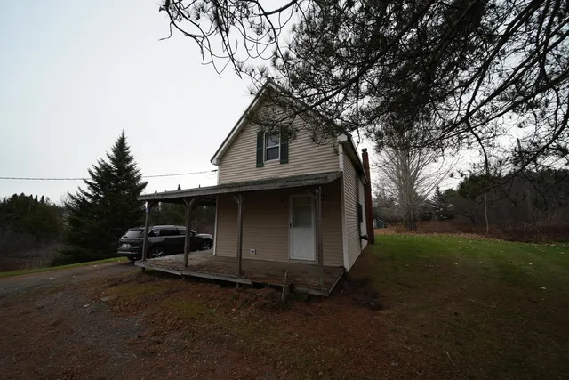 $89,500 | 42 Bootfoot Road, Bridgewater, ME 04735