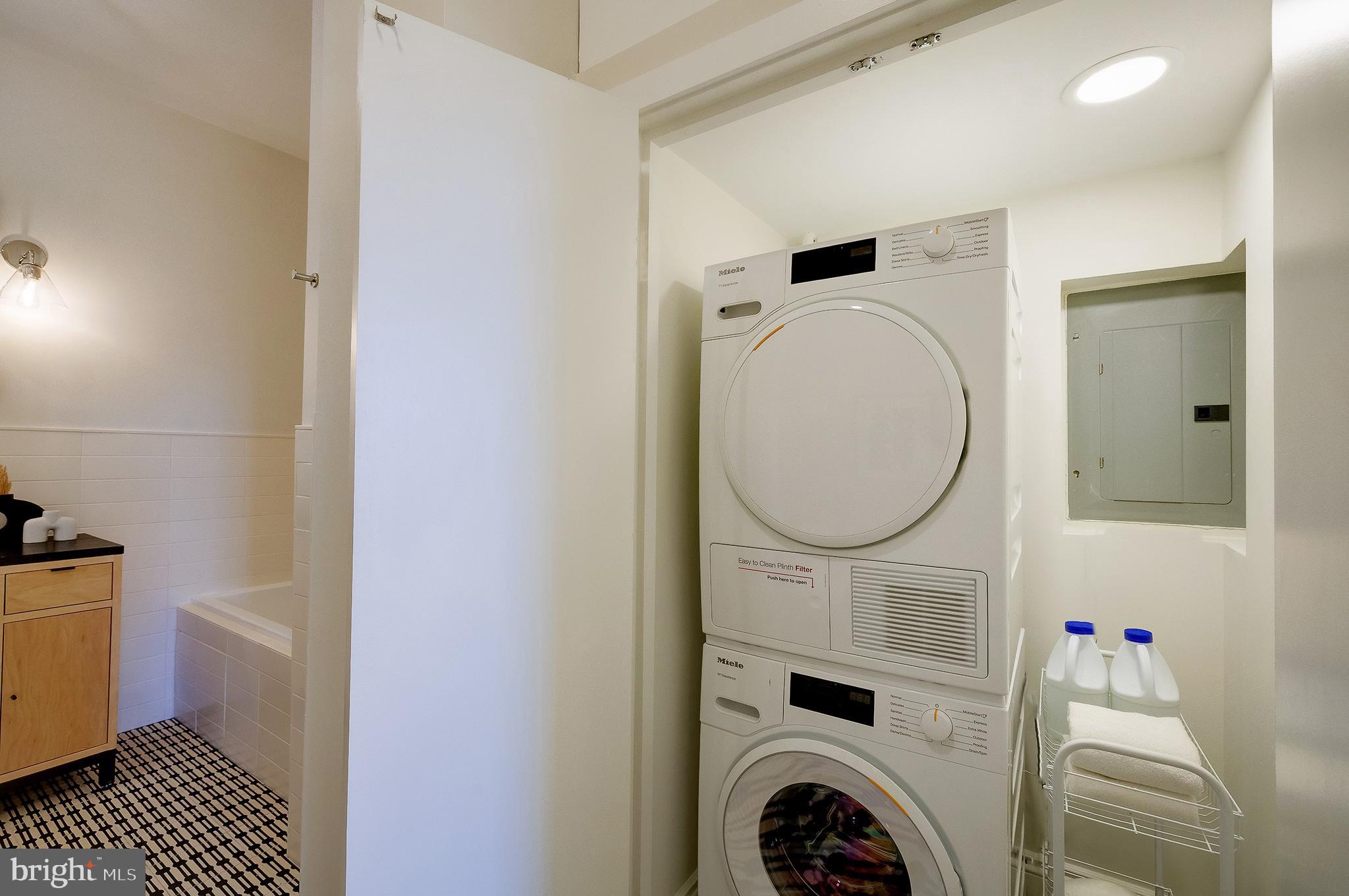 2853 Ontario Road Northwest, Unit 316 Washington, DC 20009 - Photo 24 of 42 a bathroom with a sink and a mirror