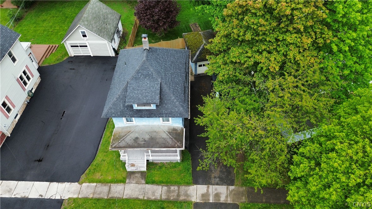 519 Broadway Street Oneida, NY 13421 - Photo 2 of 47