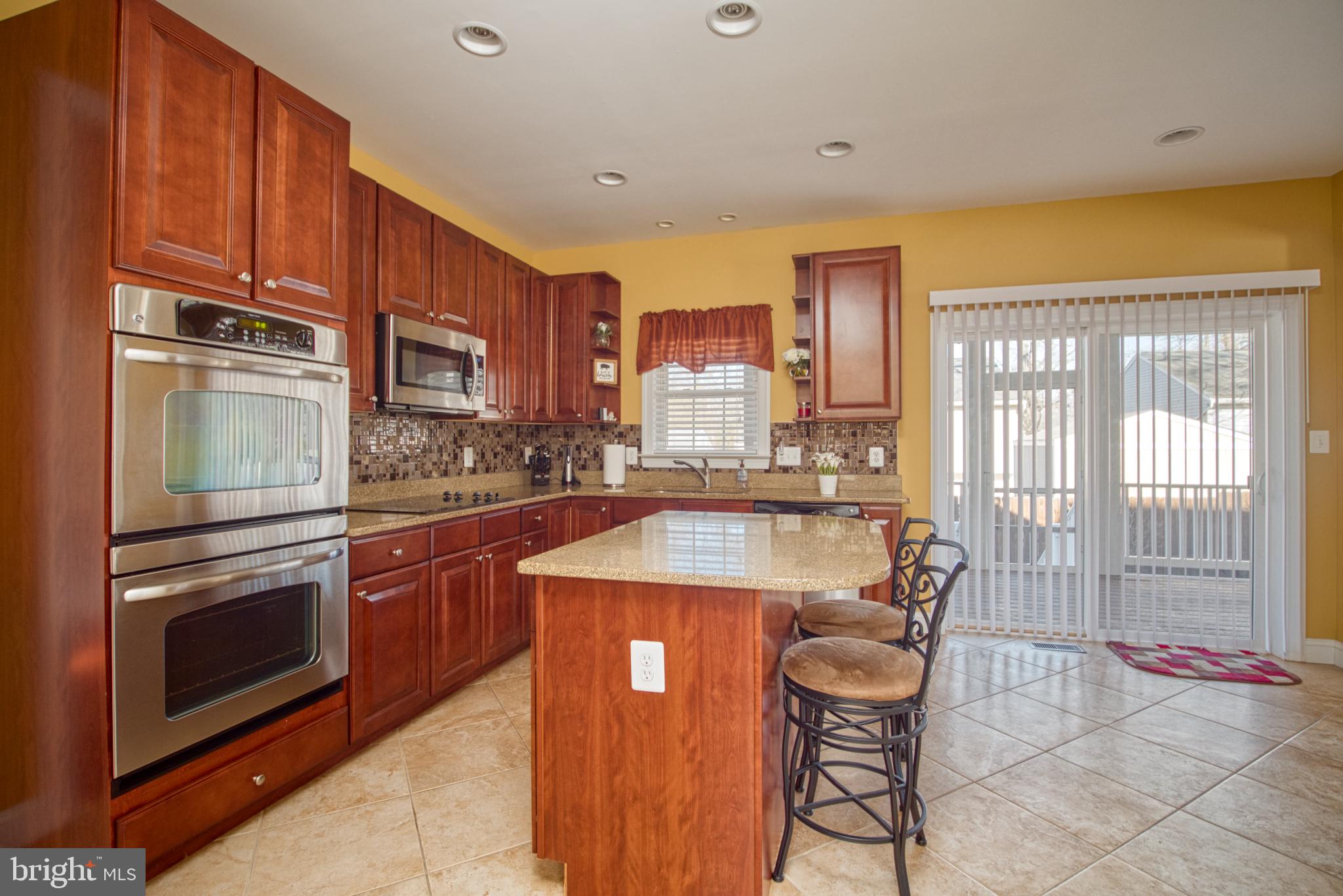 648 210th Street Pasadena, MD 21122 - Photo 8 of 33