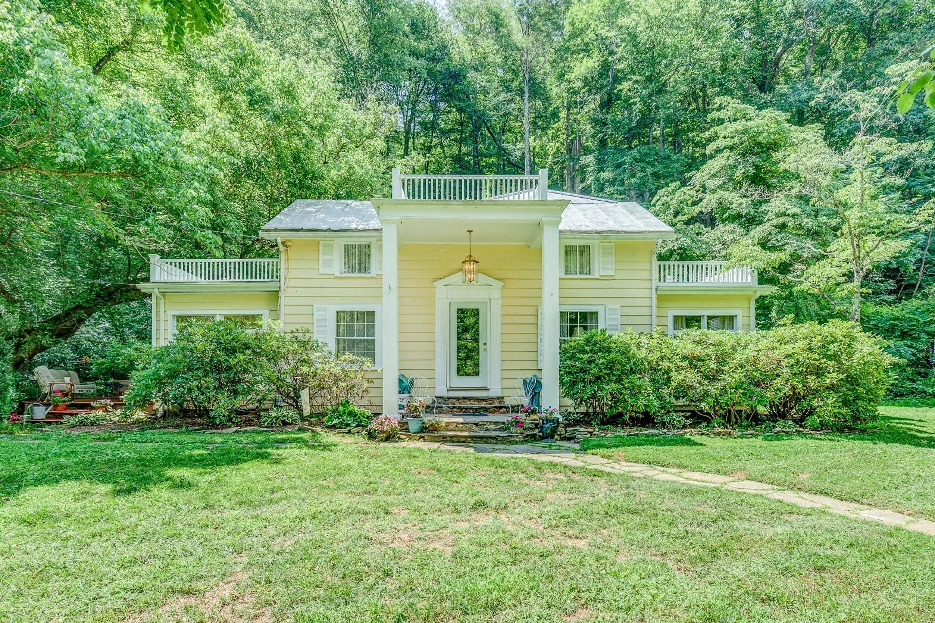 6542 Old Mill Road Roanoke, VA 24018 - Photo 1 of 44 001-318702-6542 Old Mill Road 01_7938147