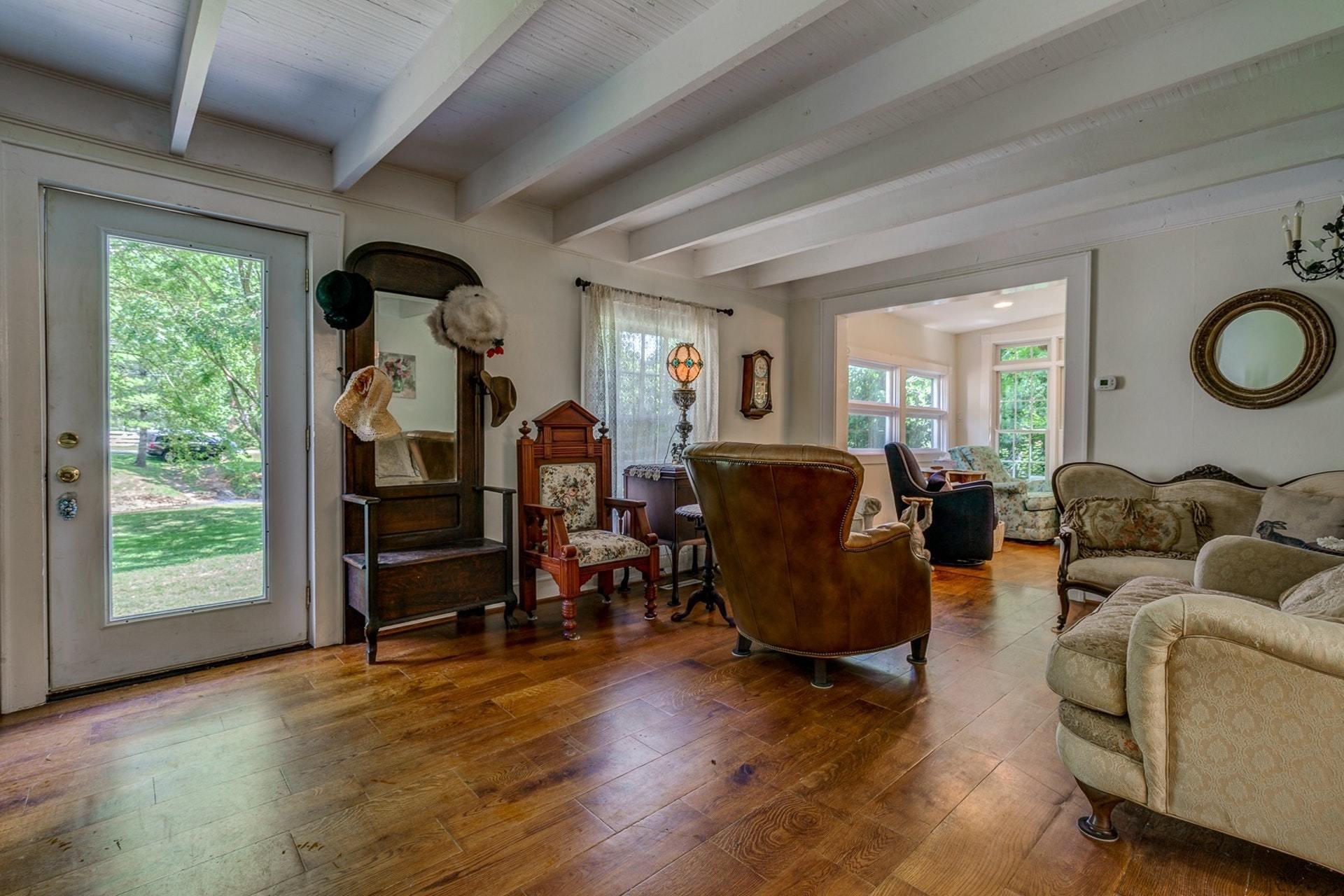 6542 Old Mill Road Roanoke, VA 24018 - Photo 4 of 44 004-318702-6542 Old Mill Road 04_7938150