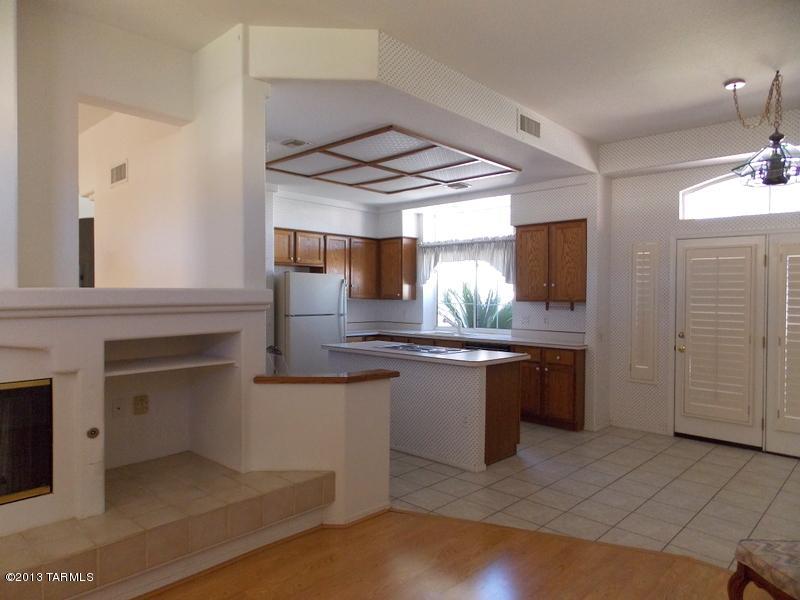 1686 East Crown Ridge Way Tucson, AZ 85755 - Photo 11 of 46