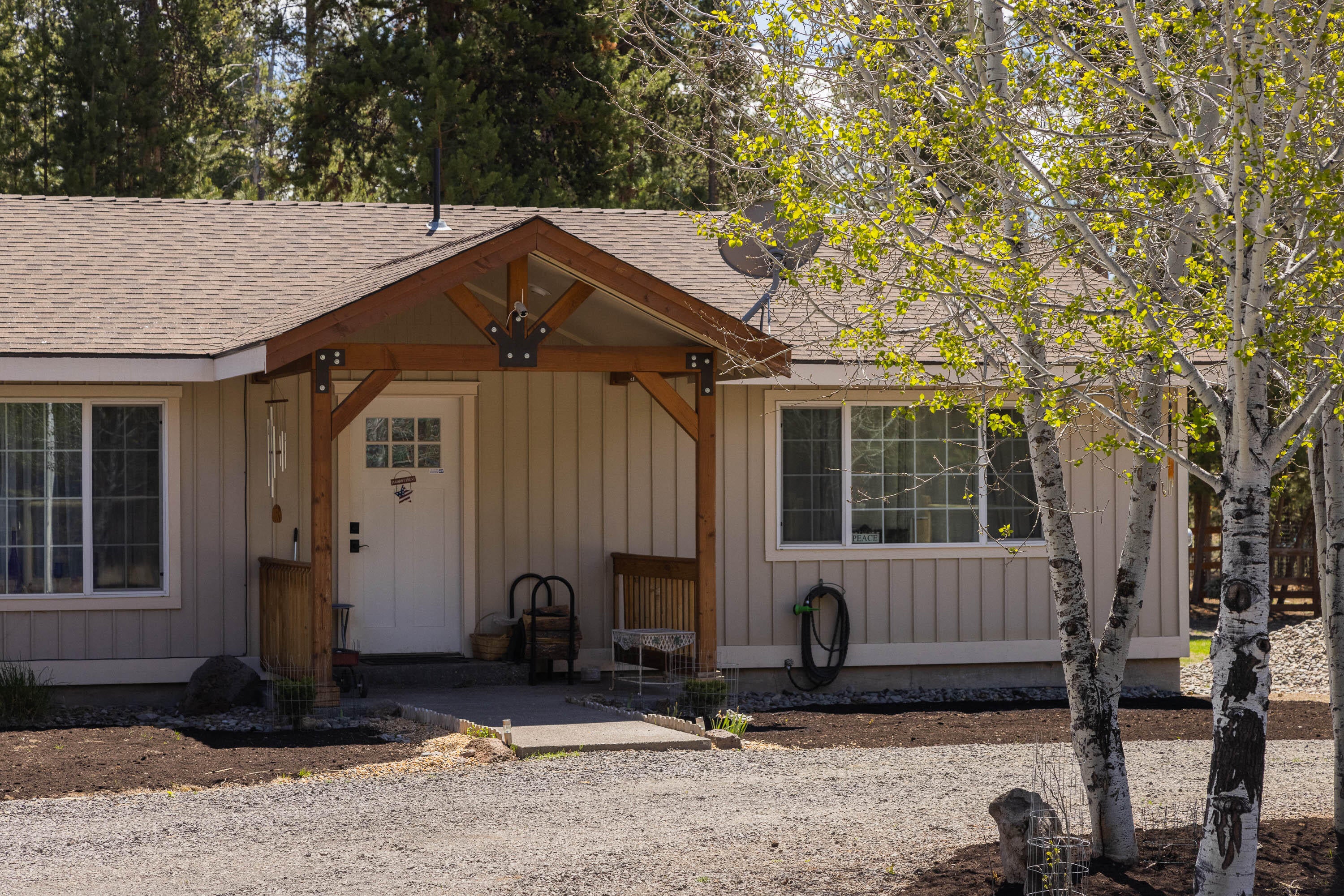 52260 National Road La Pine, OR 97739 - Photo 3 of 25 52260 National Rd Exteriors (3 of 14)