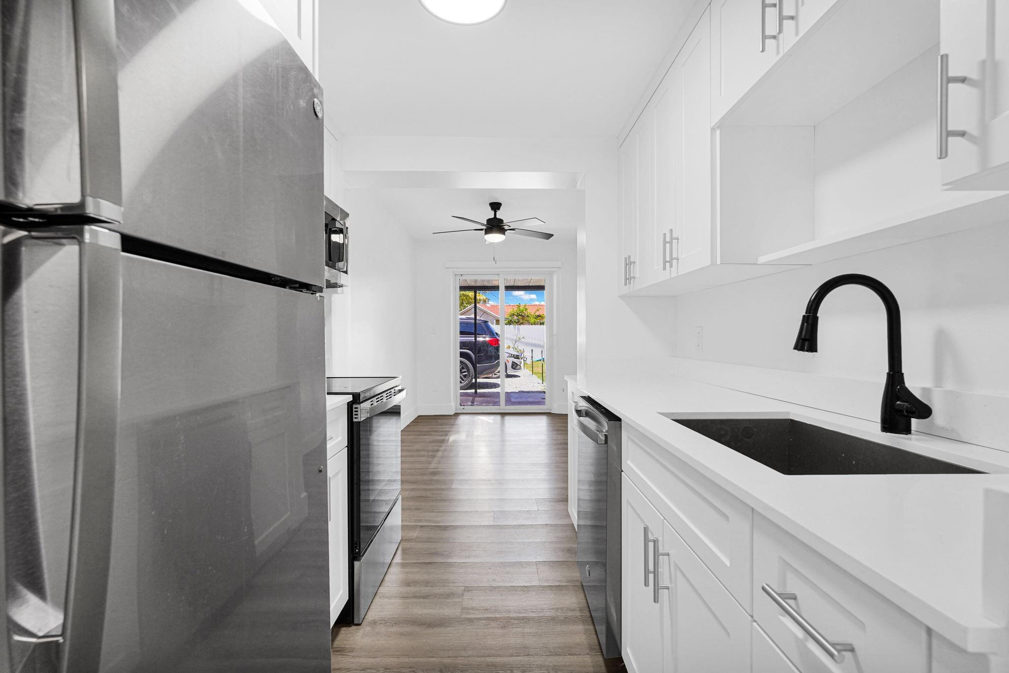 725 81st Street Miami Beach, FL 33141 - Photo 25 of 71 Photo 25