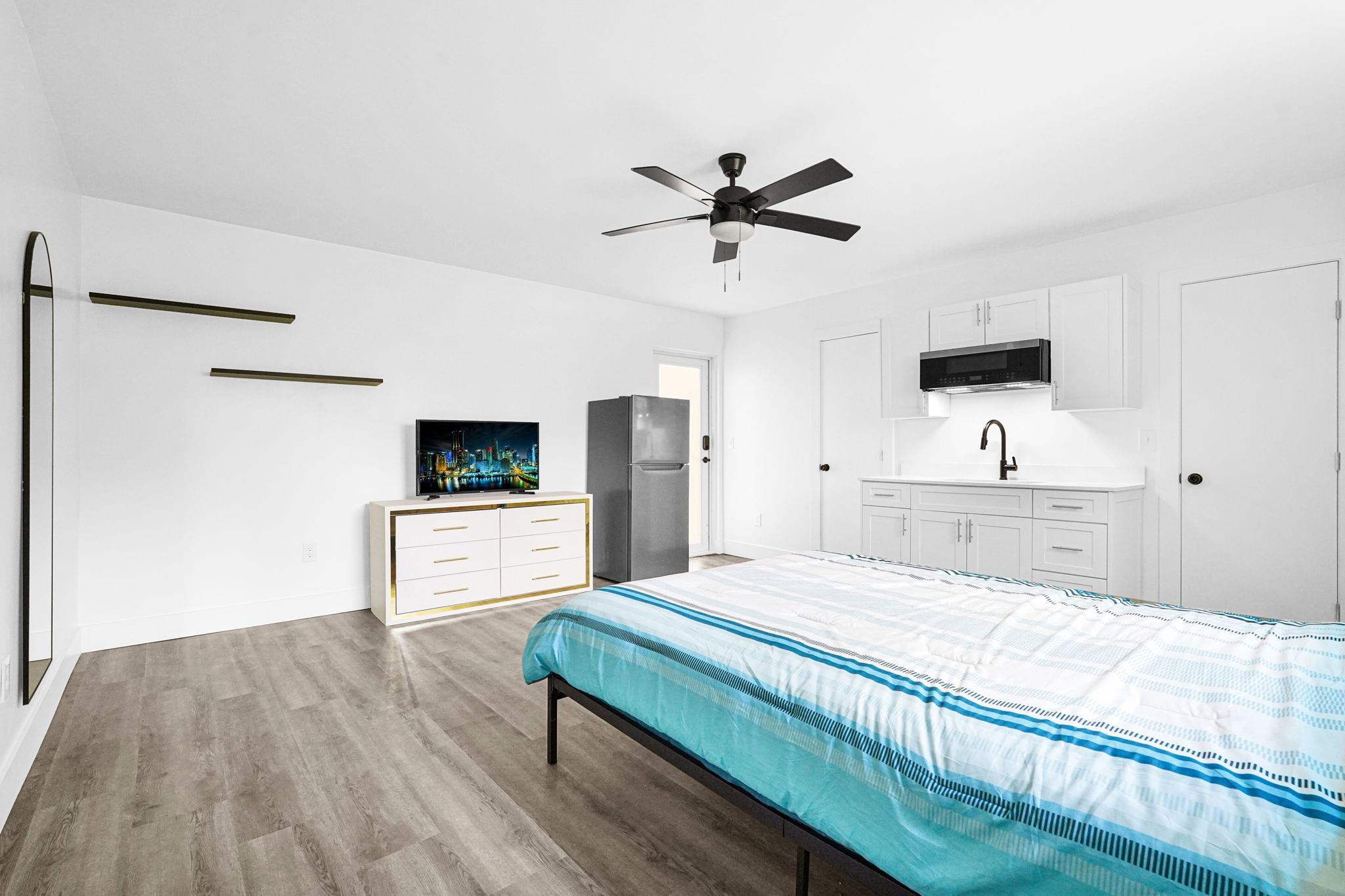 725 81st Street Miami Beach, FL 33141 - Photo 10 of 71 Photo 10