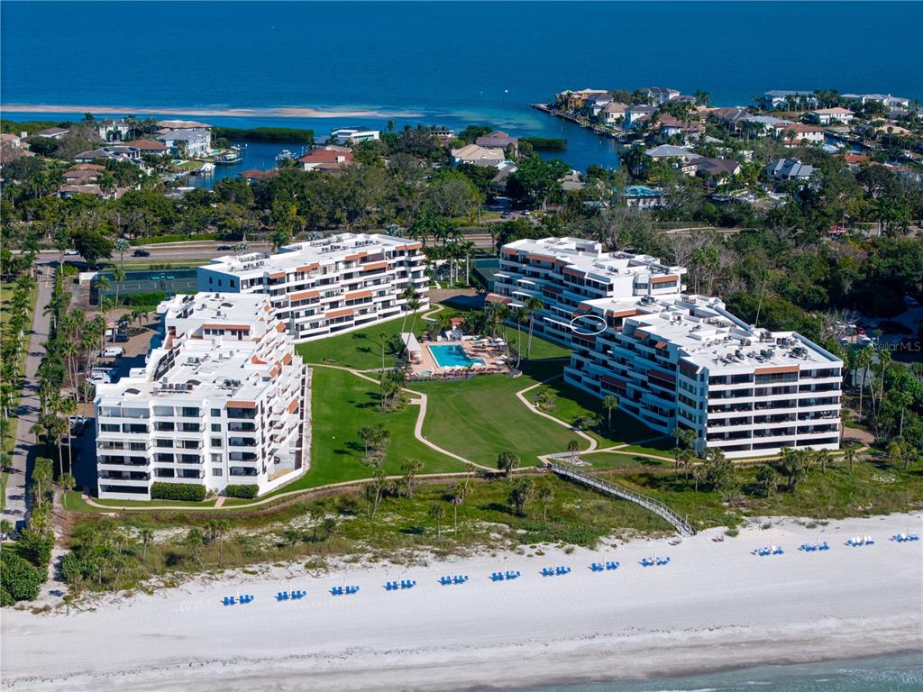 1425 Gulf Of Mexico Drive, Unit 408 Longboat Key, FL 34228 - Photo 3 of 45