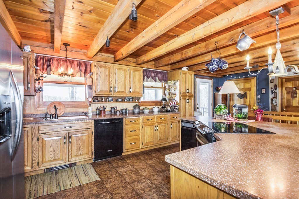 29 Cooney Road Spencer, MA 01562 - Photo 4 of 30 Gallery Image 4
